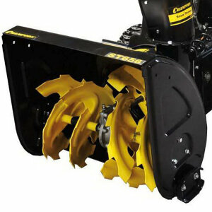 Бензиновый снегоотбрасыватель Champion ST656