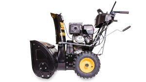 Бензиновый снегоотбрасыватель Champion ST1170E
