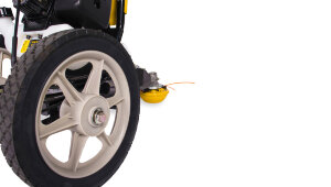 Бензиновая газонокосилка (несамоходная) Champion LMH4412