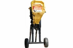 Бензиновый измельчитель-шредер Champion CH7648