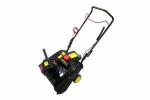 Бензиновый снегоотбрасыватель Champion ST246