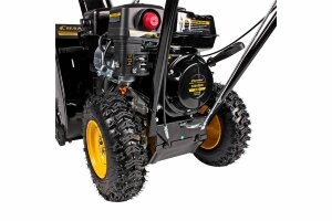 Бензиновый снегоотбрасыватель Champion ST553