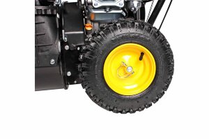 Бензиновый снегоотбрасыватель Champion ST553